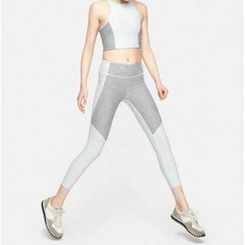 CLEARANCE! Outdoor Voices Size Medium Two-Tone Leggings Workout Grey Color
